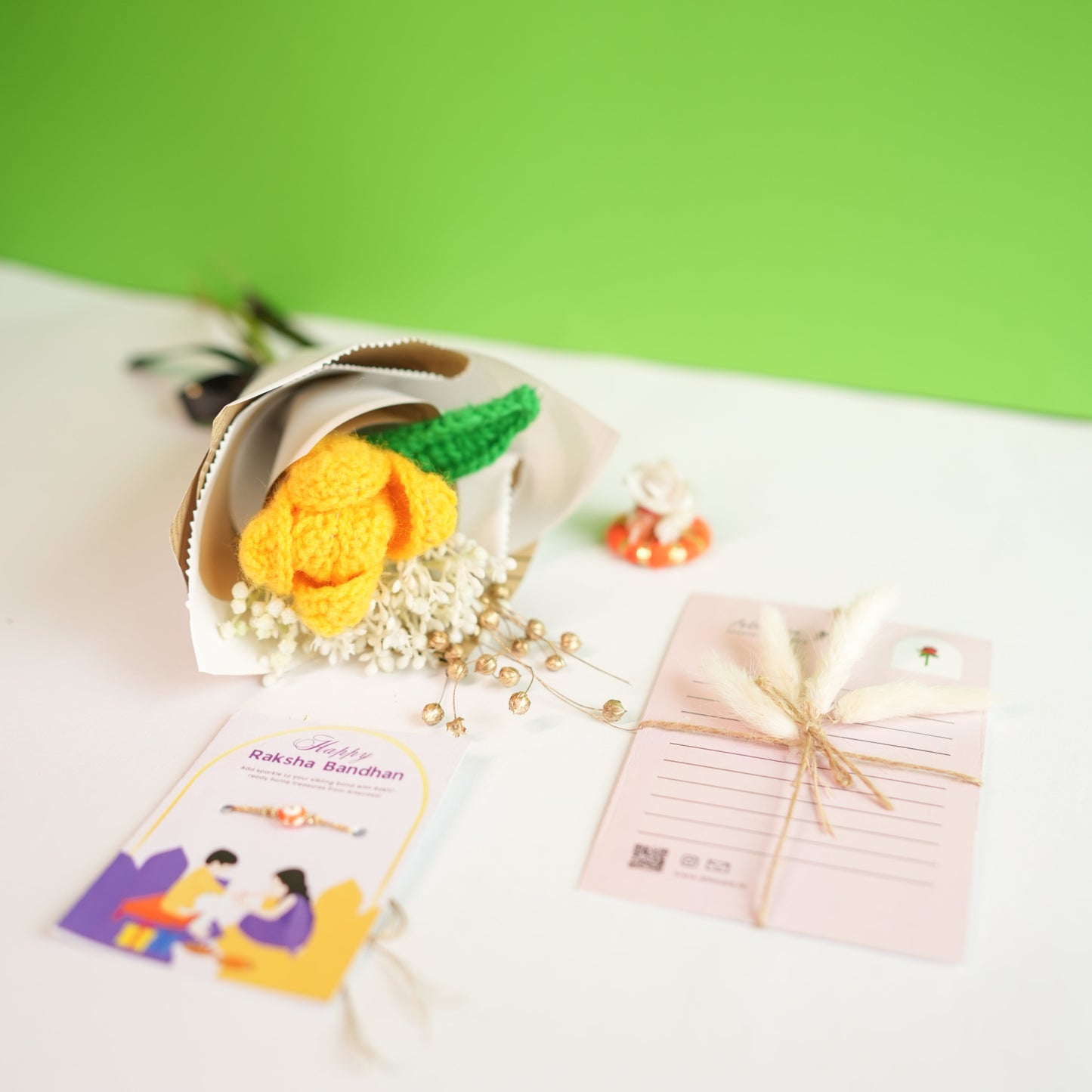 Tulip Dried flower crochet bunch Rakhi hamper