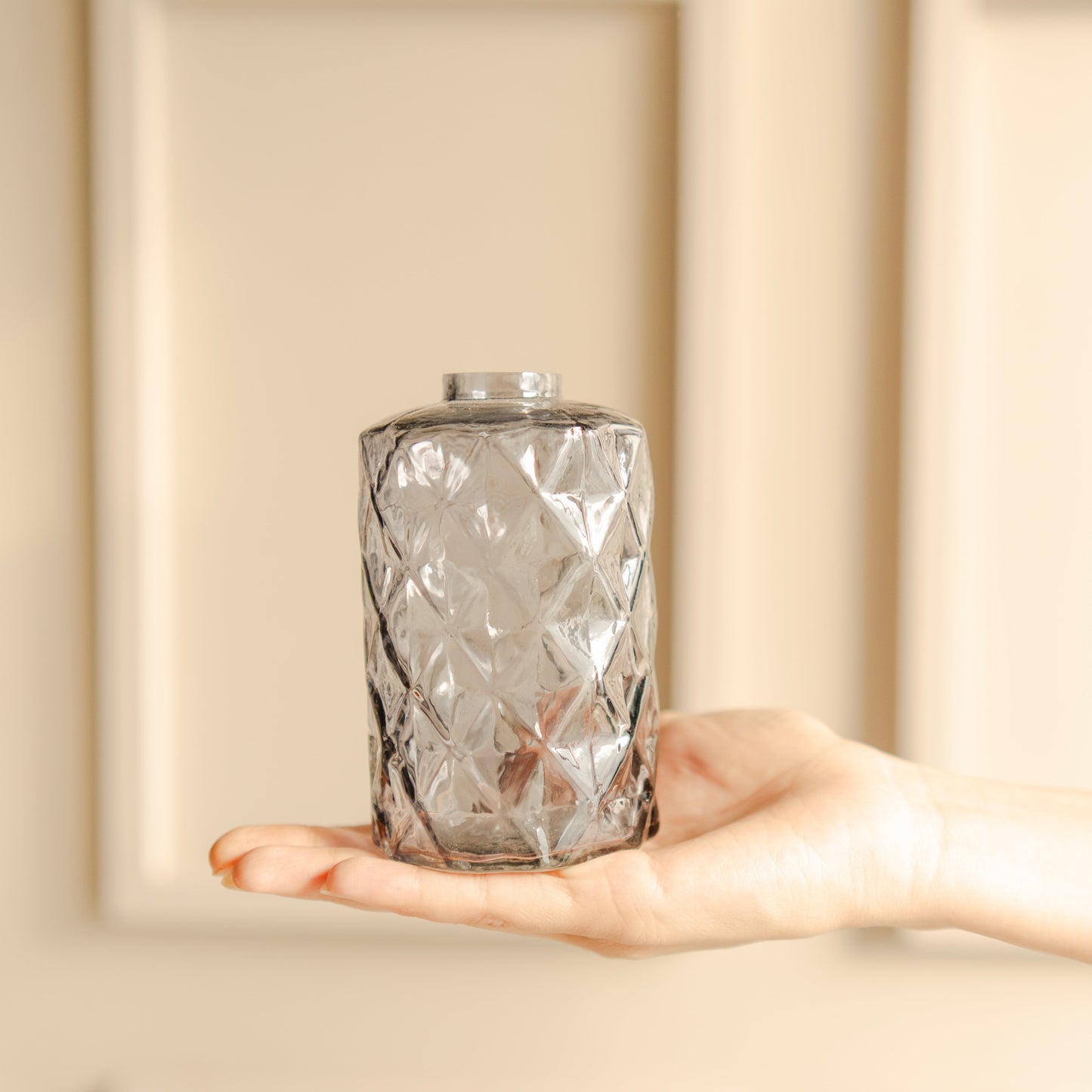 Vivid Glass vase with Bunch