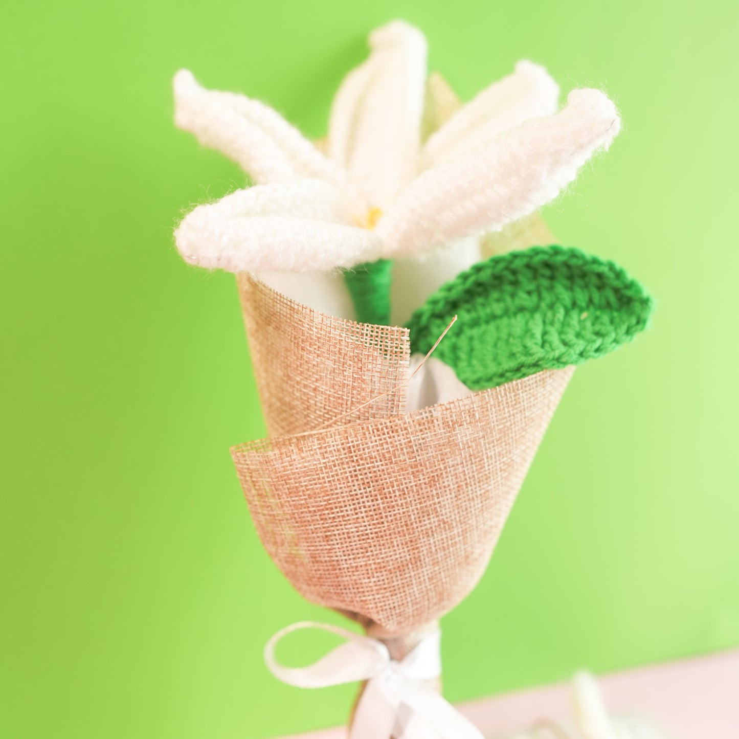 Handcrafted crochet lily Rakhi hamper (White)