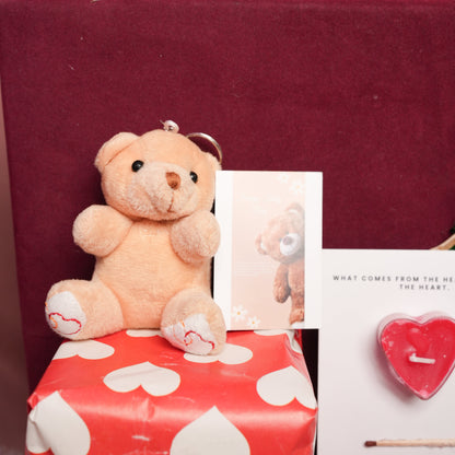 Perfect Valentine Gift Box – 7 Days of Love Hamper (Set of 8) | Ora Home Decor